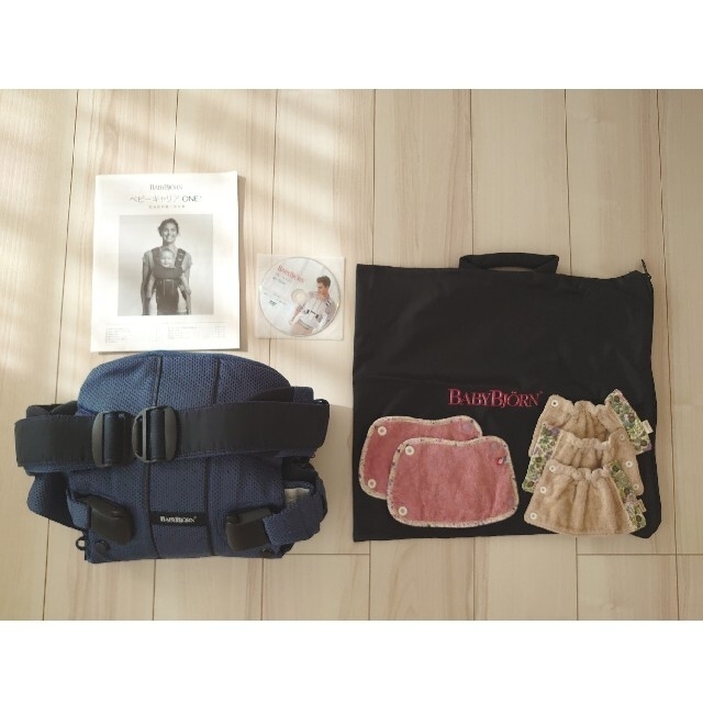 BABYBJORN(ベビービョルン)の専用です♪【ベビービョルン】ベビーキャリアONE+　抱っこ紐 キッズ/ベビー/マタニティの外出/移動用品(抱っこひも/おんぶひも)の商品写真