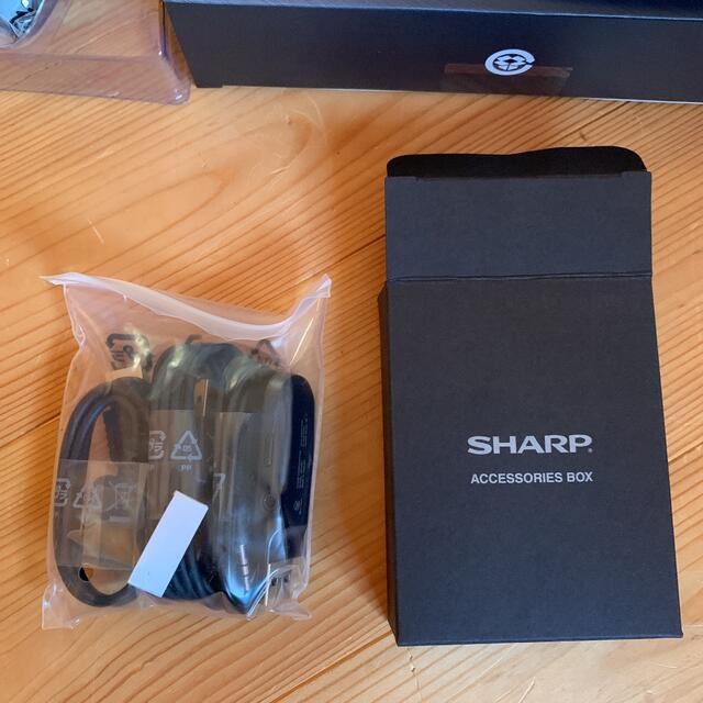 SHARP(シャープ)のネックスピーカー　シャープ AQUOSサウンドパートナーAN-SS1-Aブラック スマホ/家電/カメラのオーディオ機器(ヘッドフォン/イヤフォン)の商品写真