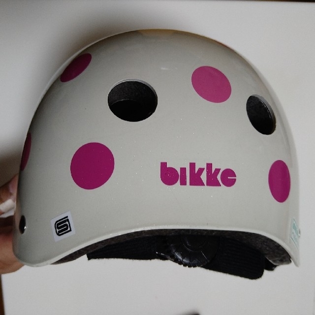 BRIDGESTONE(ブリヂストン)のブリヂストン自転車bikkeビッケ🚲ヘルメットピンクドット51〜56cm 自動車/バイクのバイク(ヘルメット/シールド)の商品写真