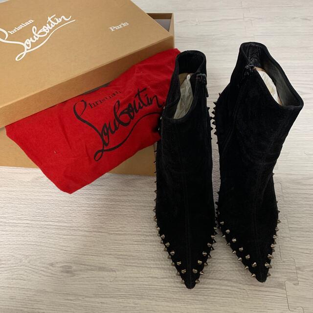 Christian Louboutin(クリスチャンルブタン)のtime sale⭐︎クリスチャンルブタン　ショートブーツ　ブラック　37.5 レディースの靴/シューズ(ブーツ)の商品写真