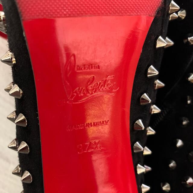 Christian Louboutin(クリスチャンルブタン)のtime sale⭐︎クリスチャンルブタン　ショートブーツ　ブラック　37.5 レディースの靴/シューズ(ブーツ)の商品写真