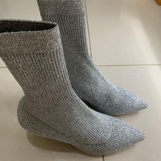 ミュウミュウ 靴下 ブーツ(レディース)の通販 21点 | miumiuの