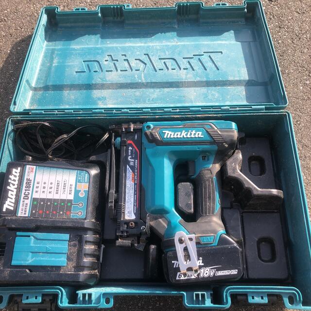 マキタ makita 充電式タッカ ST421D 18v バッテリー ステープル