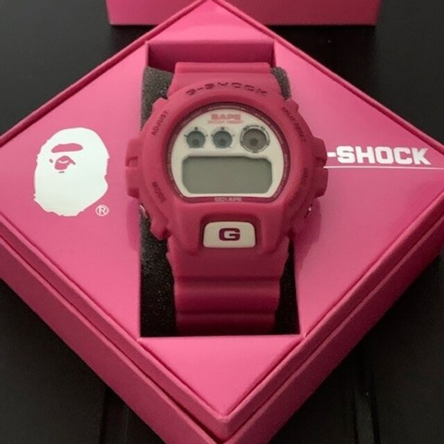 A BATHING APE(アベイシングエイプ)のエイプ×Gショック ピンク メンズの時計(腕時計(デジタル))の商品写真
