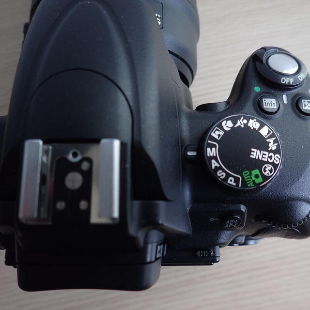 Nikon D5000  一眼レフ カメラ 3