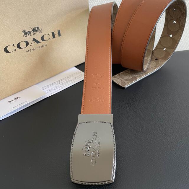 新品正規品COACHシグネチャーフリーサイズリバーシブルベルトギフト箱付き