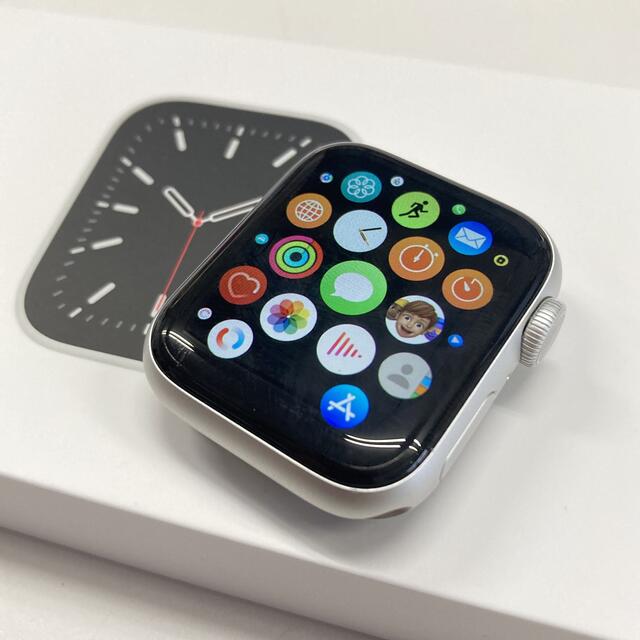 Applewatch アップルウォッチ 6 GPSモデル 40mm シルバー