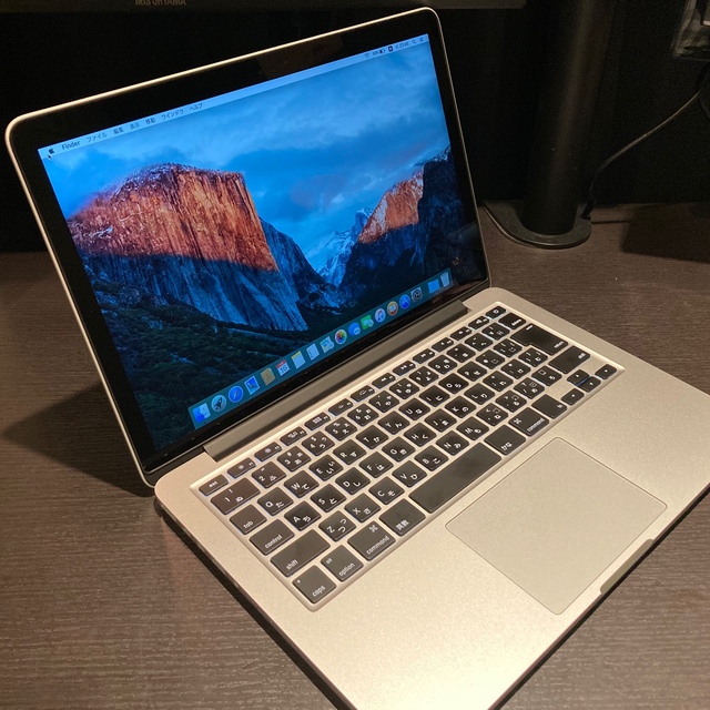 【ほぼ新品】MacBook Pro MF840J/A 1