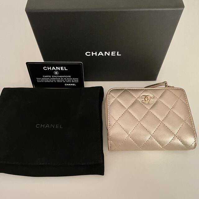 【CHANEL】マトラッセラムスキン三つ折り財布