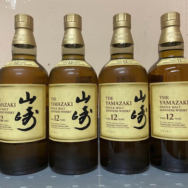 サントリー山崎12年　正規品　700ml  入り.4本