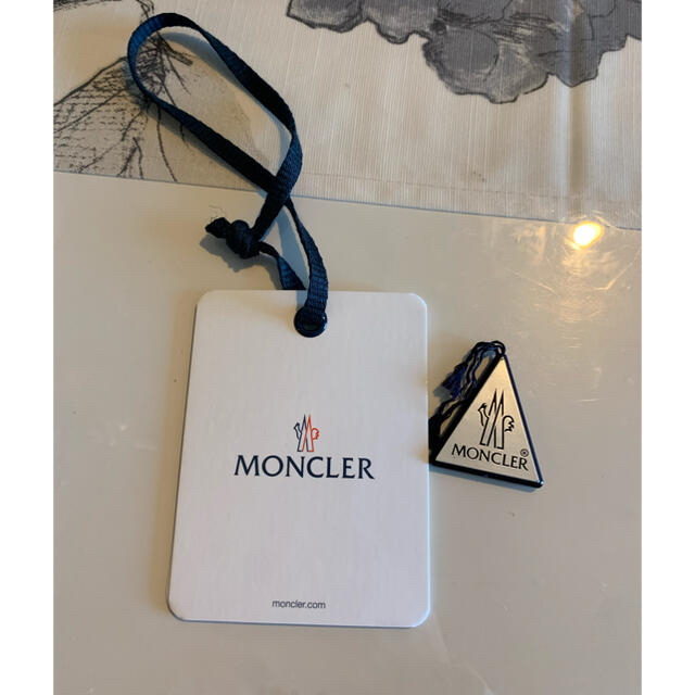 MONCLER(モンクレール)の値下げ!モンクレール　フラメッテ レディースのジャケット/アウター(ダウンコート)の商品写真