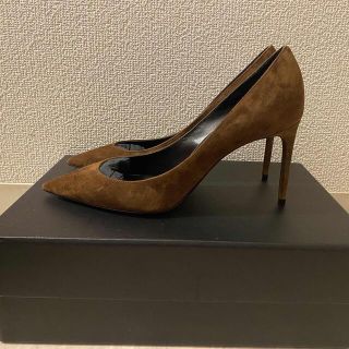 サンローラン(Saint Laurent)のサンローラン Zoe スエード パンプス キャラメル　新品(ハイヒール/パンプス)