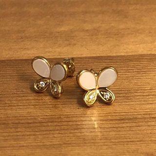 タサキ(TASAKI)のおーいはにまる子様専用TASAKI マザーオブパール　ダイヤモンド　蝶ピアス(ピアス)