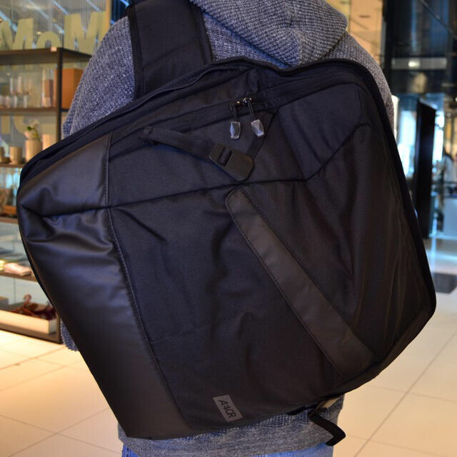 1LDK SELECT(ワンエルディーケーセレクト)のAEVOR MESSENGER BAG メッセンジャーバッグ 1LDK購入 メンズのバッグ(メッセンジャーバッグ)の商品写真