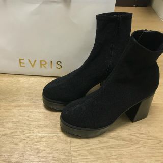 エヴリス(EVRIS)のエヴリス  チャンキーヒール　ブーツ(ブーツ)