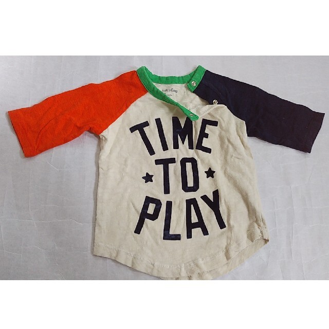 babyGAP(ベビーギャップ)のbabyGAP　サイズ90 トップス　2点セット キッズ/ベビー/マタニティのキッズ服男の子用(90cm~)(Tシャツ/カットソー)の商品写真