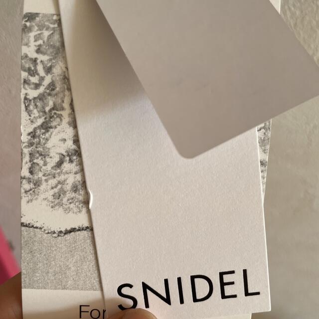 SNIDEL(スナイデル)のスナイデル　Snidel フリルスリーブニットプルオーバー レディースのトップス(カットソー(長袖/七分))の商品写真