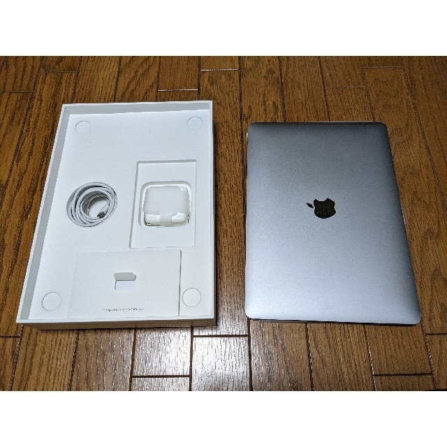 Apple(アップル)のMacBook Air A1932(Retina, 13-inch) スマホ/家電/カメラのPC/タブレット(ノートPC)の商品写真