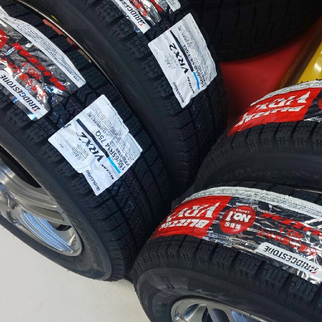 送料無料！新品ブリヂストンVRX2 155/65R14×LAYCEA14インチ 8