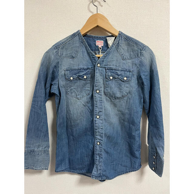 DENIM DUNGAREE(デニムダンガリー)の新品タグ付き★ デニムダンガリー 140 キッズ/ベビー/マタニティのキッズ服女の子用(90cm~)(ジャケット/上着)の商品写真