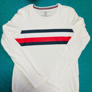 トミーヒルフィガー(TOMMY HILFIGER)のTOMMY HILFIGER トミーヒルフィガー フラッグロゴ ロンT 白(Tシャツ/カットソー(七分/長袖))