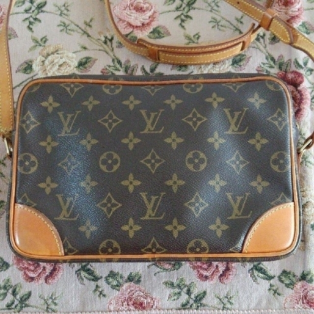 LOUIS VUITTON(ルイヴィトン)のLOUIS VUITTON トロカデロ レディースのバッグ(ショルダーバッグ)の商品写真