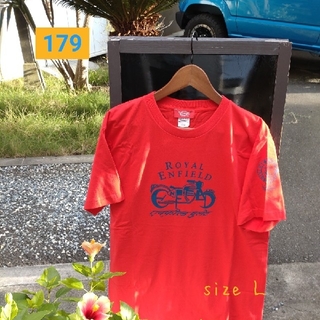 新中古　ロイヤルエンフィールドTシャツ　メンズ　Ｌサイズ　赤　おそろいコーデ(Tシャツ/カットソー(半袖/袖なし))