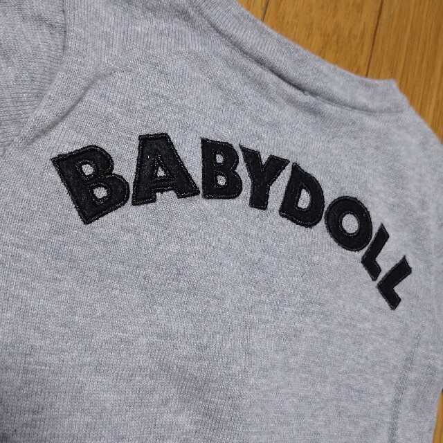 BABYDOLL(ベビードール)のむぎ様専用  BABYDOLL 100cm グレー カーディガン 美品 キッズ/ベビー/マタニティのキッズ服女の子用(90cm~)(カーディガン)の商品写真