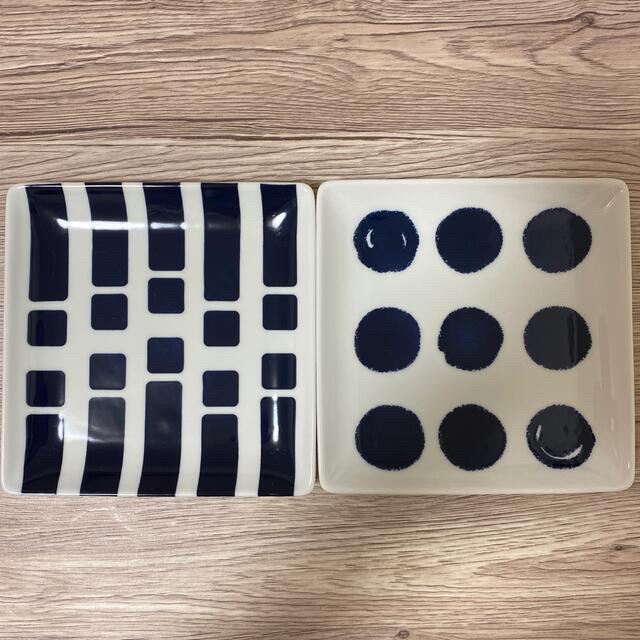 HASAMI(ハサミ)のポポ様　波佐見焼　natural69  正角皿2枚組 インテリア/住まい/日用品のキッチン/食器(食器)の商品写真