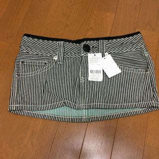 ギルフィー(GILFY)の【新品】GILFY ヒッコリー柄スカート(ミニスカート)