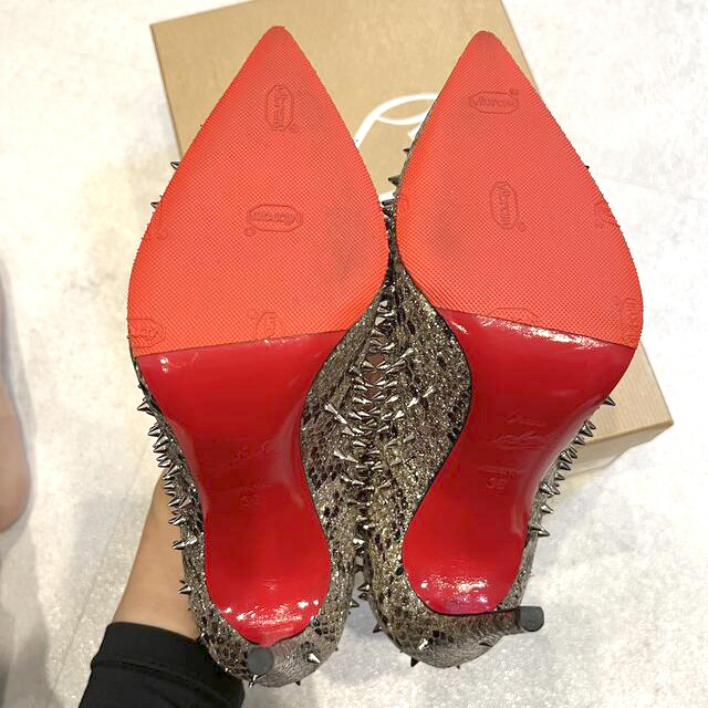 Christian Louboutin ルブタン パンプス シルバー 36 ハイヒール Christian Louboutin ルブタン パンプス シルバー 36 ハイヒール