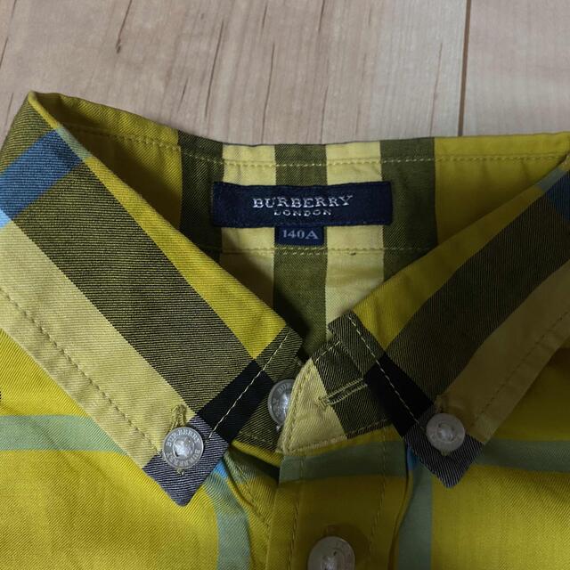 BURBERRY(バーバリー)のバーバリーチェック　半袖　シャツ　140 キッズ/ベビー/マタニティのキッズ服男の子用(90cm~)(Tシャツ/カットソー)の商品写真