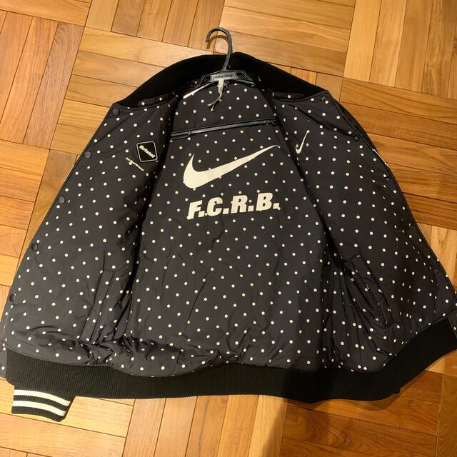 F.C.R.B.(エフシーアールビー)のFCRB NIKE sophスタジャン ブリストル ナイキ メンズのジャケット/アウター(スタジャン)の商品写真