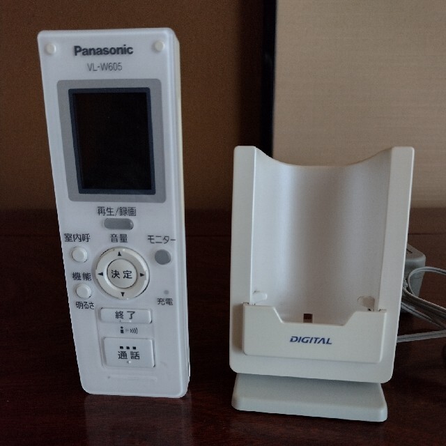 Panasonic(パナソニック)のPanasonic　VL-W605  ドアホン子機 スマホ/家電/カメラの生活家電(その他)の商品写真