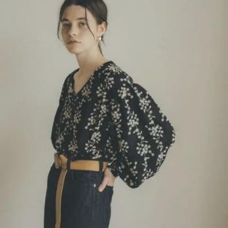 ＣＬＡＮＥ　STRIPE FLOWER EMBROIDERY TOPS(シャツ/ブラウス(長袖/七分))