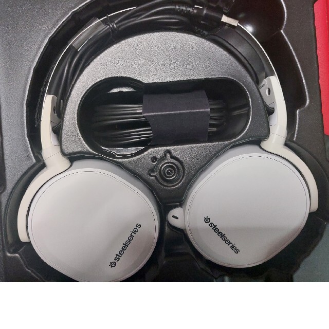 SteelSeries Arctis 7 2019 Edition Whiteスマホ/家電/カメラ