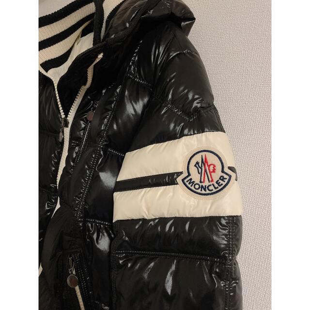 のみの MONCLER - Moncler V - DOWN JACKET (やす様専用)の通販 by