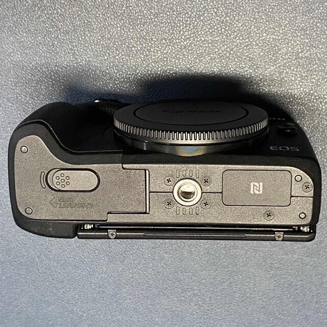 Canon(キヤノン)のCanon EOS M3 ボディのみ　充電器　充電池付き　ミラーレスカメラ スマホ/家電/カメラのカメラ(ミラーレス一眼)の商品写真