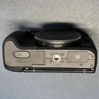 Canon EOS M3 ボディのみ　充電器　充電池付き　ミラーレスカメラ