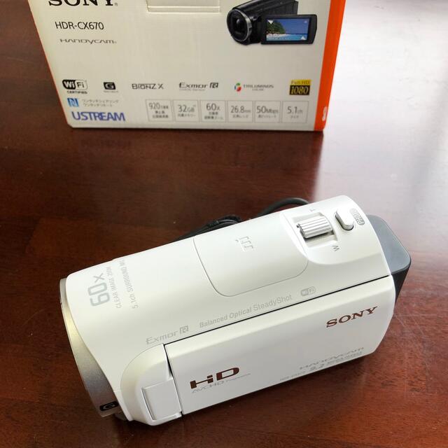 SONY(ソニー)のりりぃ様専用、ソニー　ハンディーカム HDR-CX670 白 スマホ/家電/カメラのカメラ(ビデオカメラ)の商品写真