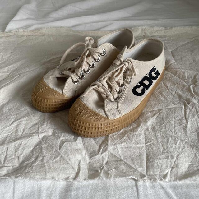 CDG×NOVESTA コラボスニーカー