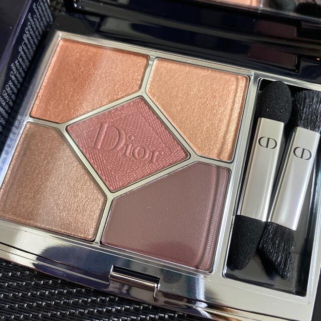 Dior サンク クルール クチュール 689