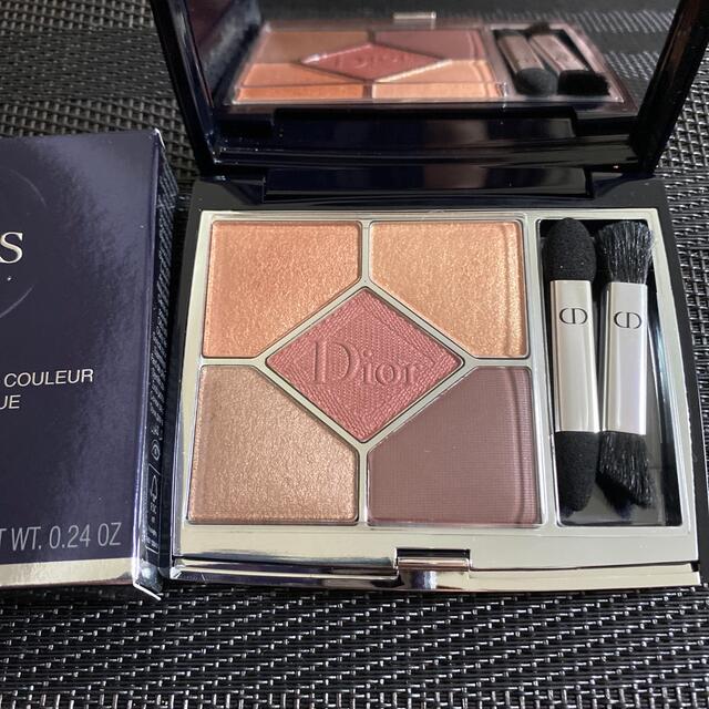 Dior サンク クルール クチュール 689 1