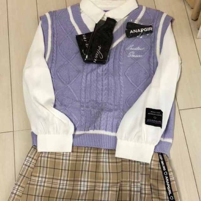 ANAP Kids(アナップキッズ)のアナップガール 卒業  卒服 キッズ/ベビー/マタニティのキッズ服女の子用(90cm~)(ドレス/フォーマル)の商品写真