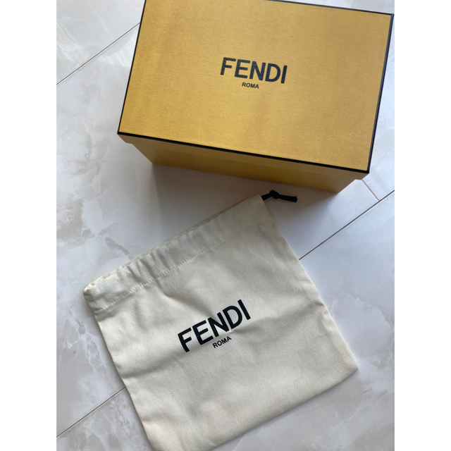 FENDI(フェンディ)のはまらやわん様　専用❣️ レディースのファッション小物(財布)の商品写真