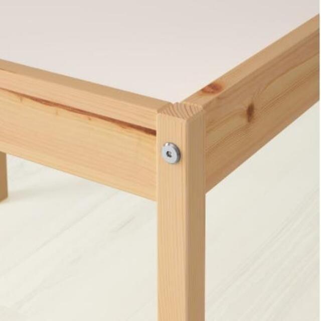 IKEA(イケア)の新品　IKEA LATT レット キッズテーブル チェア2脚 ホワイトパイン材 キッズ/ベビー/マタニティの寝具/家具(その他)の商品写真