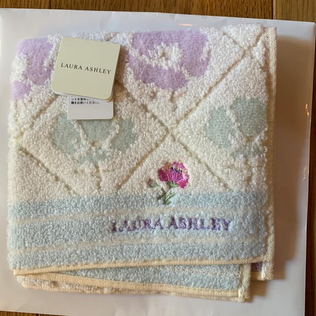 LAURA ASHLEY(ローラアシュレイ)のLAURA ASHLEY タオルハンカチ レディースのファッション小物(ハンカチ)の商品写真