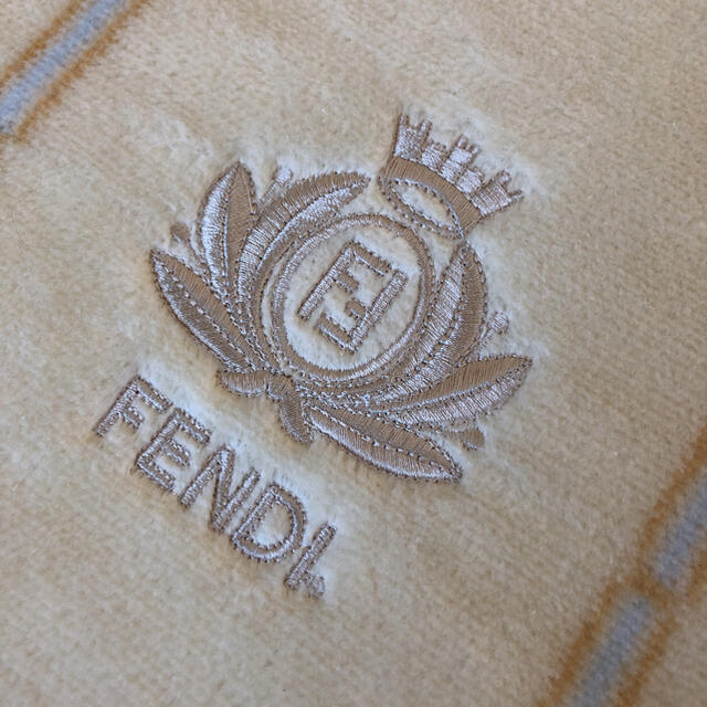 FENDI(フェンディ)の新品★FENDI ボアシーツ フェンディ インテリア/住まい/日用品の寝具(シーツ/カバー)の商品写真