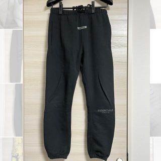 フィアオブゴッド(FEAR OF GOD)のessentials スエットパンツ(スウェット)