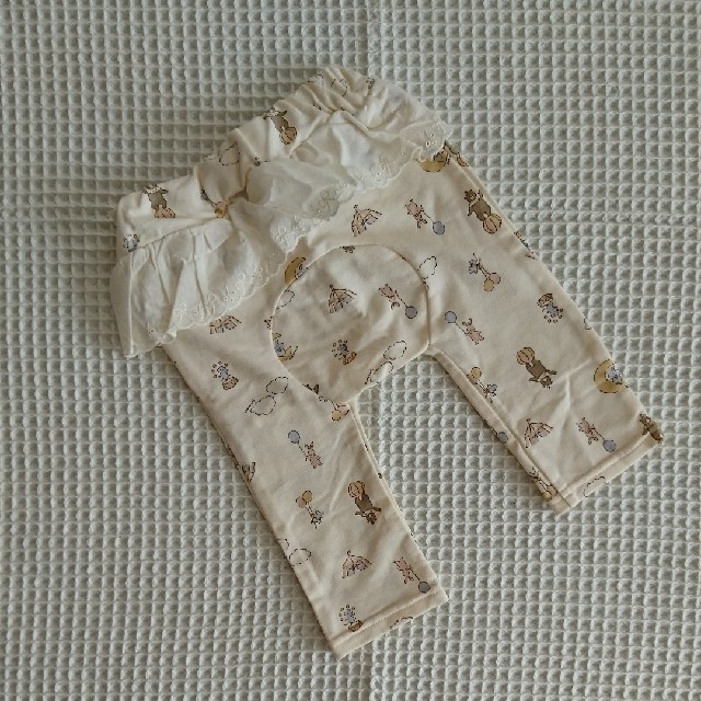 futafuta(フタフタ)のフタフタ サーカス柄 モンキーパンツ 70 キッズ/ベビー/マタニティのベビー服(~85cm)(パンツ)の商品写真